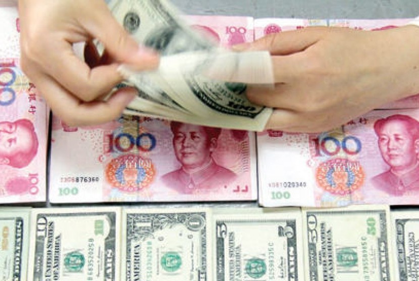 Yuan Turun lagi 17 Basis Poin Atas Dolar AS Pagi Ini