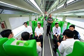 Presiden Ungkap Kereta Cepat Komitmen Pemerintah Layani Kebutuhan Transportasi Publik