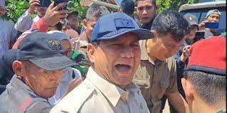 Tanggapi Ganjar Soal Rapor Merah Penegakan Hukum Jokowi, Prabowo Hanya Tertawa