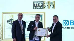 Dinobatkan Sebagai BUMN Terbaik, BRI Boyong 3 Penghargaan TOP BUMN Award 2023