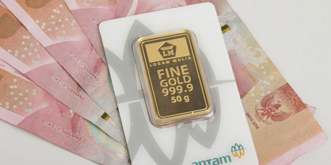 Harga Emas Antam Hari ini Naik Rp5.000 per Gram