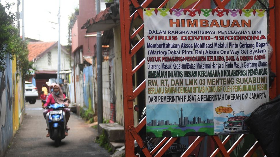 Pandemi Covid-19, Pemerintah Perpanjang PPKM Luar Jawa-Bali Hingga 23 Desember