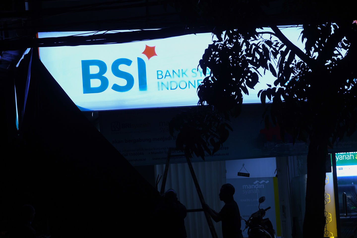 Menteri BUMN Buka Peluang Kerja Sama Strategis Bank Syariah Indonesia (BRIS) dengan IsDB