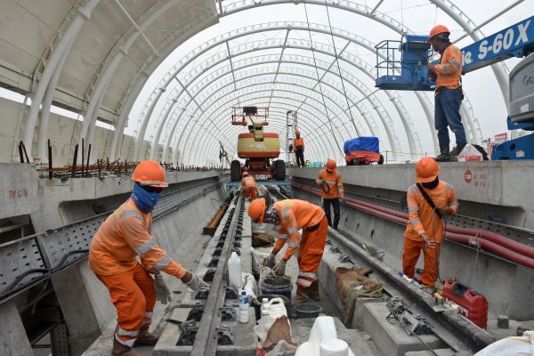 Kolaborasi BUMN Lakukan Uji Coba Perdana Kereta LRT Jabodebek Tanpa Masinis