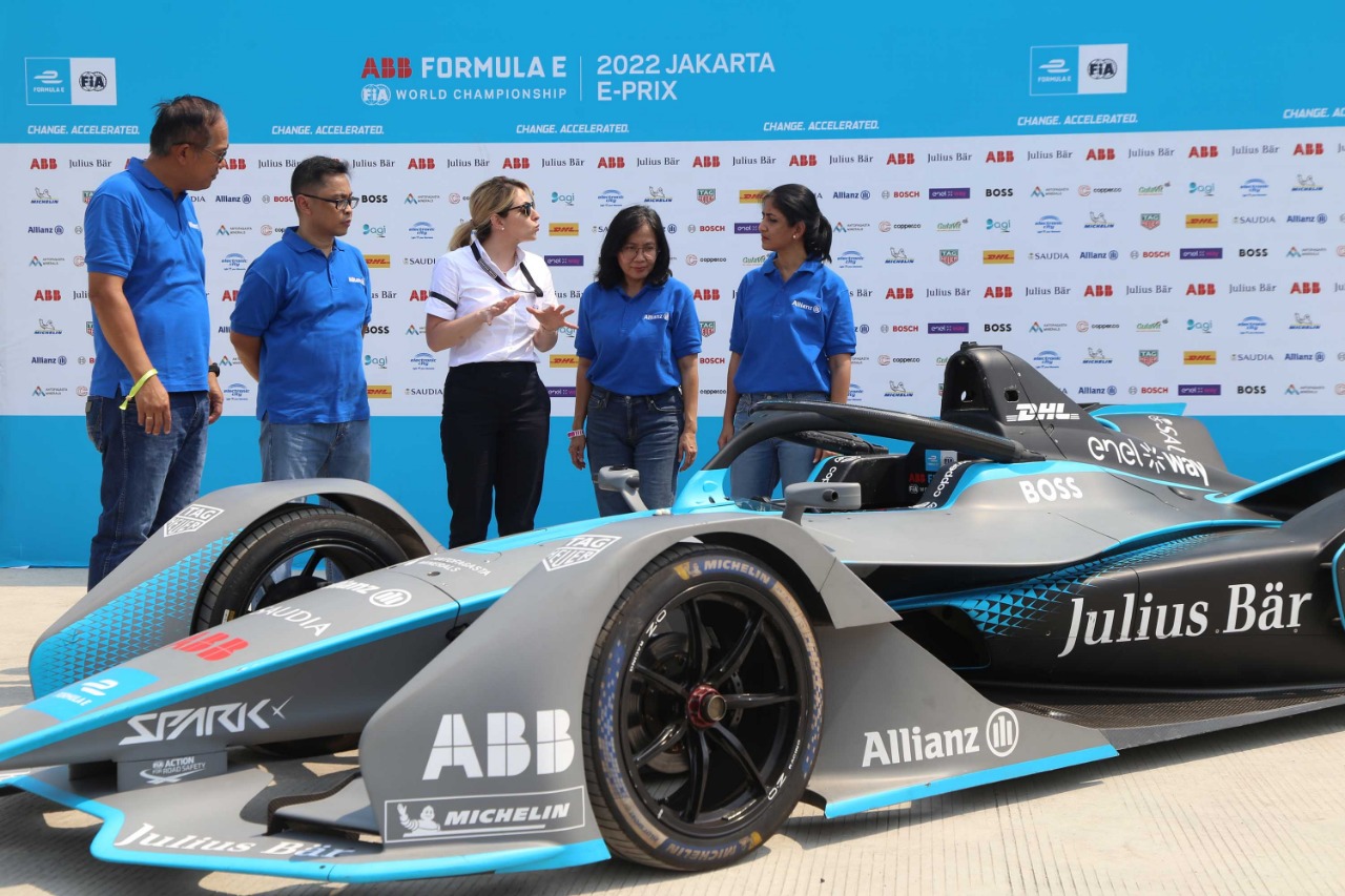 Tunjukkan Komitmen Bisnis yang Berkelanjutan, Allianz Indonesia Hadir di Jakarta E-Prix