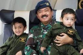 Reshuffle Kabinet, Kursi Menteri Untuk Zulhas dan Mantan Panglima TNI Hadi Tjahjanto