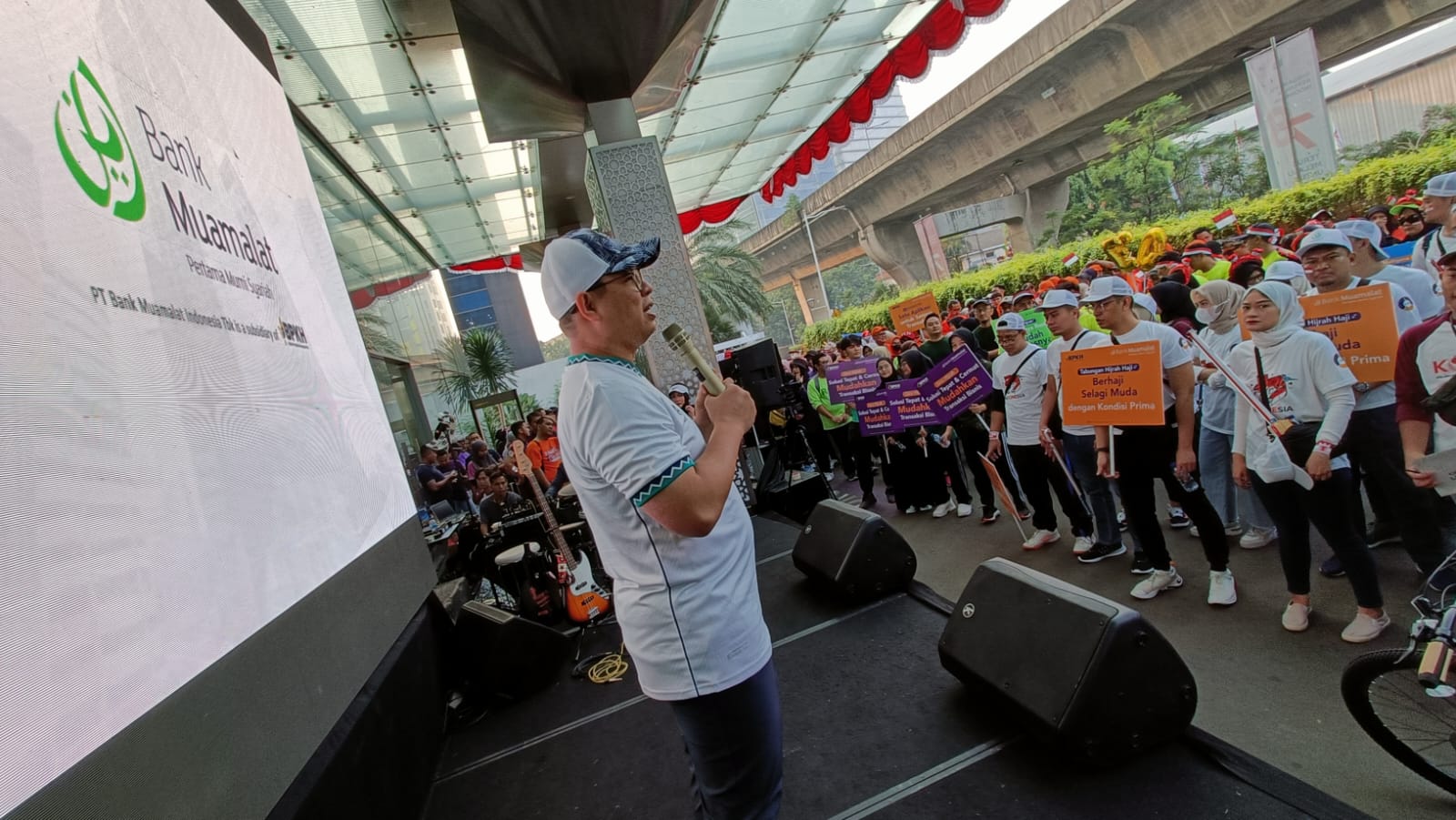 Fun Walk Bank Muamalat dan BPKH, Galang Soliditas Menuju Pencatatan Saham di BEI