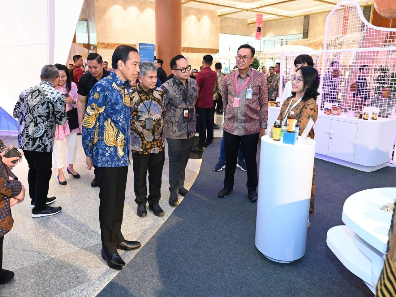 UMKM EXPO(RT) BRILIANPRENEUR 2023: Apresiasi Presiden Jokowi Untuk BRI