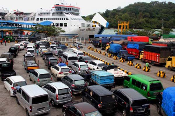 Pemerintah Siapkan Rencana Cadangan Penyeberangan Sumatera-Jawa